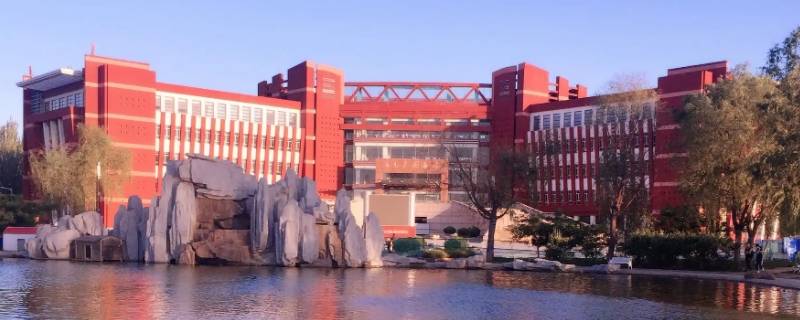 盛乐校区离市区多远（盛乐校区在哪）