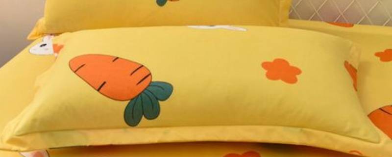 枕头套没晒干就套（枕头套没晒干就套起来了）