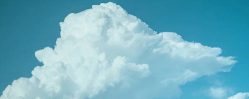 肩上的云歌曲含义是什么意思 歌曲肩上的云到底表达的是啥