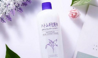 爽肤水和柔肤水的区别（爽肤水和柔肤水的区别在哪）