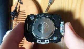 迪卡侬手表怎么换电池（迪卡侬手表怎么换电池图解）