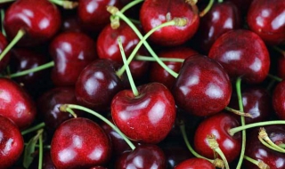 车厘子的功效有哪些（车厘子的功效有哪些呢）