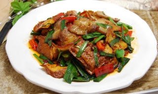 回锅肉的家常做法 回锅肉的家常做法煮多长时间