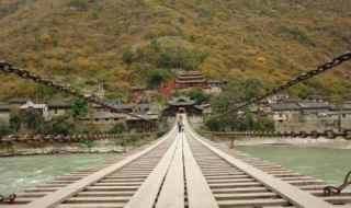 泸定桥旅游攻略 泸定桥游玩攻略