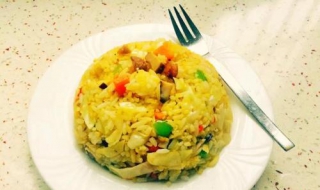 蛋炒饭的做法（蛋炒饭的做法最正宗的做法视频）