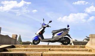 电瓶车电瓶等配件损坏后如何节约钱（如何把电瓶车电瓶弄坏）