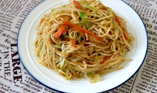 豆角炒面的做法 豆芽炒粉条的做法