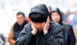耳朵冻了怎么办（耳朵冻了怎么办用什么药）