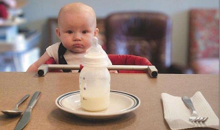 孩子不喝奶粉怎么办（婴幼儿不爱喝奶粉怎么办）