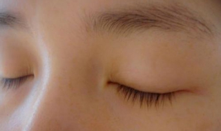 睫毛不翘怎么办（睫毛不翘怎么办图片）