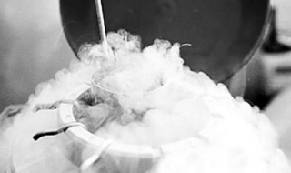 如何安全操作液氮罐内的液氮 液氮罐安全注意事项