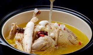 产后鸡汤做法有哪些（产后鸡汤炖什么好）