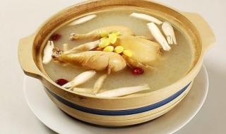 产妇炖鸡汤的做法（产妇炖鸡汤的做法和配料）