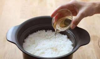 米饭夹生怎么办（米饭夹生怎么办 5个补救方法帮你抢救米饭）
