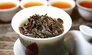 为什么不能喝隔夜茶（为什么不能喝隔夜茶,晚上泡的呢）