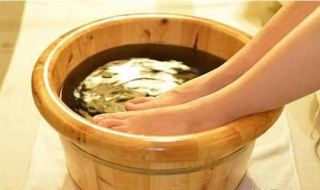 为什么要泡脚（夏天为什么要泡脚）
