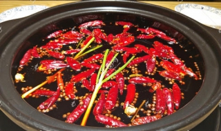 麻辣火锅底料做法步骤是什么（麻辣火锅底料做法步骤是什么样的）