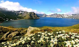 八月份适合去哪旅游（六七八月份适合去哪旅游）