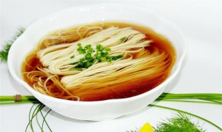 阳春面的做法步骤是什么（阳春面怎么做好吃家常做法大全）