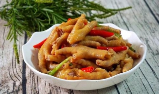 酸辣鸡爪的做法有哪些步骤 酸辣鸡爪的做法有哪些步骤视频
