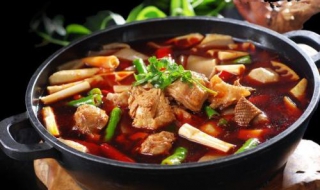 辣子鸡火锅的做法有哪些（辣子鸡火锅的做法有哪些菜）