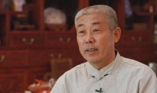 颜筋柳骨的意思 颜筋柳骨的意思是指颜真卿的书法丰满端正