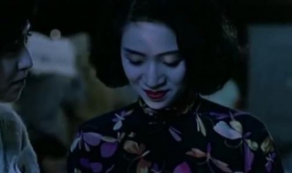 颔首低眉的意思 颔首低眉的意思和用法