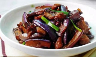 茄子如何炒省油又好吃（茄子如何炒省油又好吃窍门）