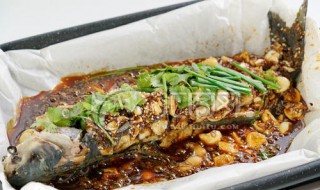 蒜香纸包鱼制作方法 蒜香纸包鱼制作方法大全