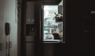 冰箱结冰只需一招（冰箱结冰咋整）