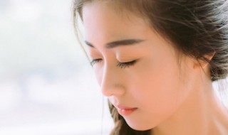 初学化淡妆入门（初学化淡妆入门教程）