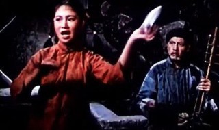 手拿碟儿敲起来原唱（手拿碟儿敲起来原唱歌词）