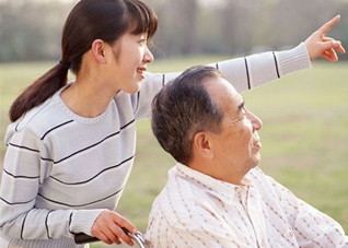 如何护理老年痴呆症患者 怎么护理老年痴呆患者