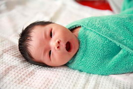 新生儿感冒怎么办 新生儿感冒怎么办 未满月