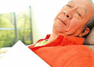 老人嗜睡是什么原因 老年痴呆老人嗜睡是什么原因