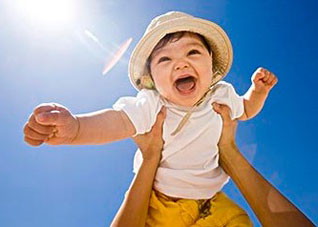 婴幼儿防晒有四大误区（婴幼儿防晒的重要性）
