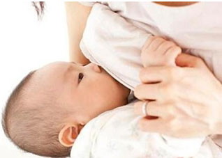 纯母乳喂养的宝宝为什么频繁拉稀（纯母乳喂养的宝宝为什么频繁拉稀粑粑）