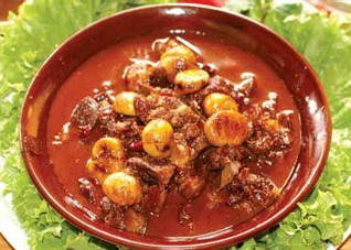 板栗炖羊肉 板栗炖羊肉可以吃吗?