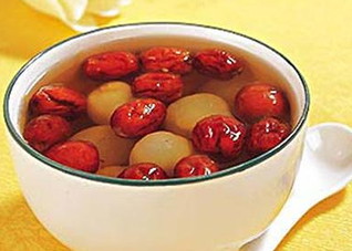 红枣泡水煮汤大不同 红枣可以煮什么汤水