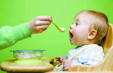 小儿腹泻吃什么易消化且少食多餐 小儿消化不良腹泻吃什么食物好