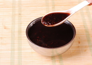 黑色食物有哪些养生效果 黑色食物有哪些养生效果呢