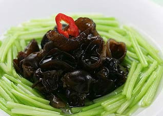 营养不良要多吃黑色食物（营养不良要多吃黑色食物嘛）