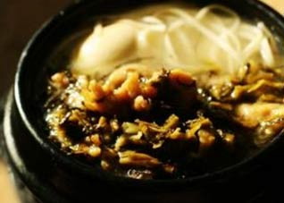 雪菜鸡丝面（雪菜肉丝鸡蛋面）