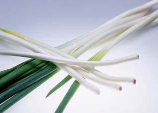 多吃大葱好处多（多吃大葱有啥好处和坏处）