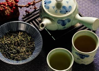  老年人饮茶需注意不宜过量