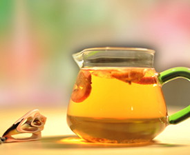 用什么泡水当茶喝护肝好?（用什么泡水当茶喝护肝好呢）