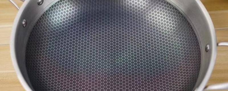 炒瓢锅底的油污怎么清洗（炒瓢锅底的油污怎么清洗干净）