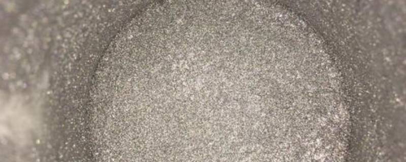 鞭炮里的银色粉末是什么 鞭炮里的银色粉末是什么意思