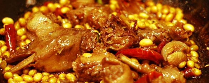 黄豆炒鸭怎么做好吃（黄豆炒鸭怎么做好吃又简单）