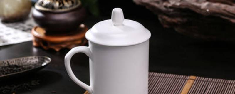 茶杯盖拧不下来怎么办（玻璃杯盖子拧太紧了打不开怎么办）